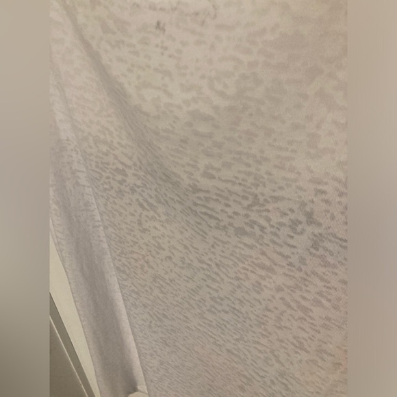 Gloria Vanderbilt white short sleeve shirt with quilt design in size Medium - Picture 5 of 5